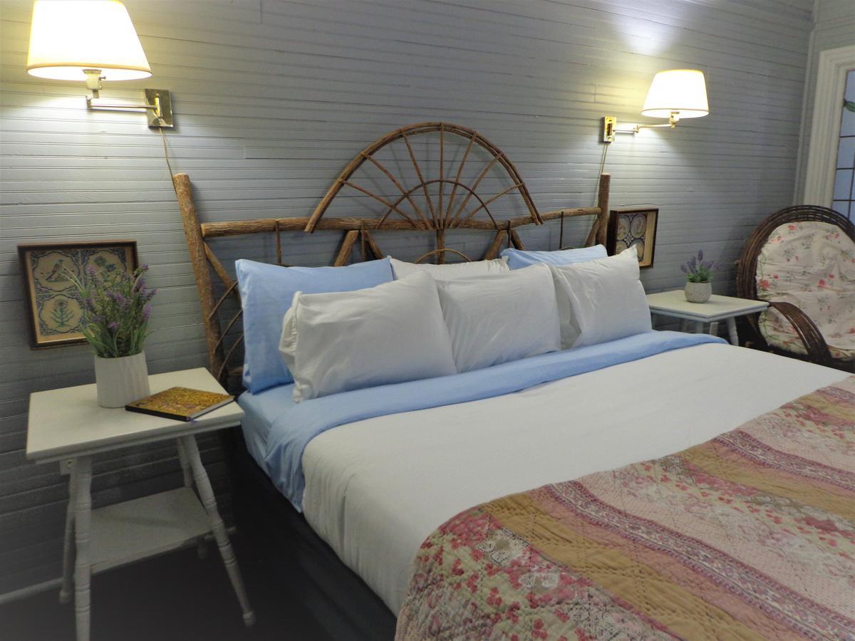 Grand Old Lady Hotel Waynesville Extérieur photo