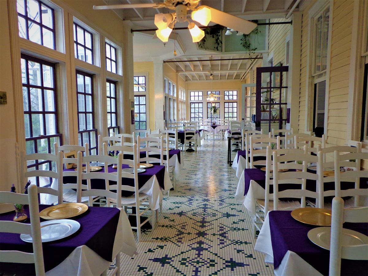 Grand Old Lady Hotel Waynesville Extérieur photo