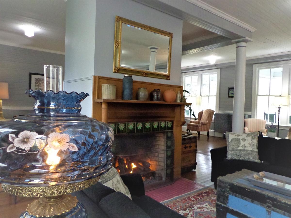 Grand Old Lady Hotel Waynesville Extérieur photo