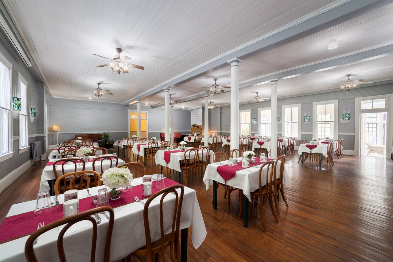 Grand Old Lady Hotel Waynesville Extérieur photo