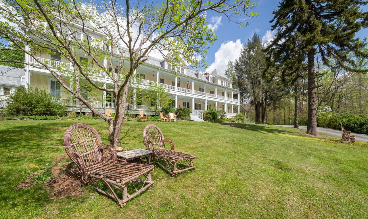 Grand Old Lady Hotel Waynesville Extérieur photo