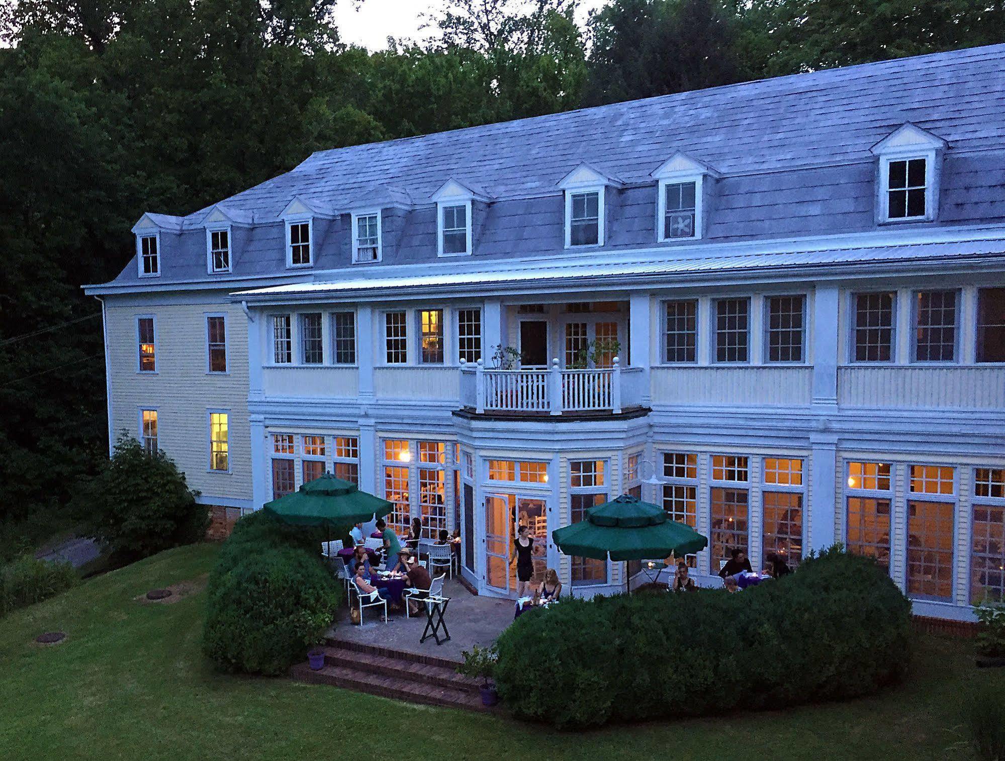 Grand Old Lady Hotel Waynesville Extérieur photo