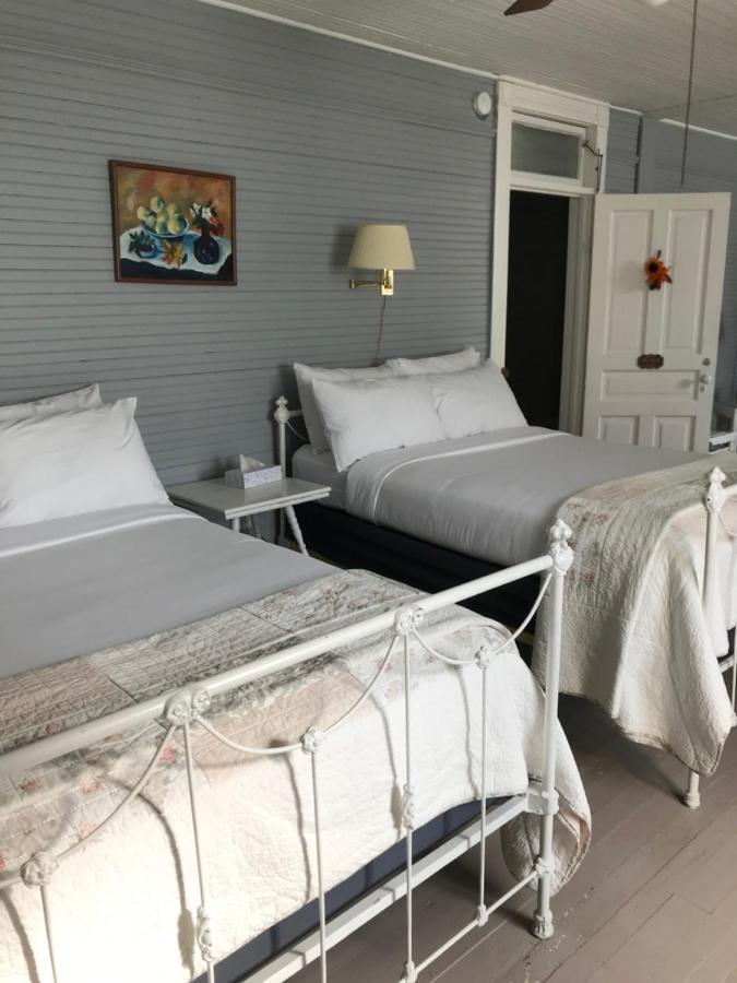 Grand Old Lady Hotel Waynesville Extérieur photo