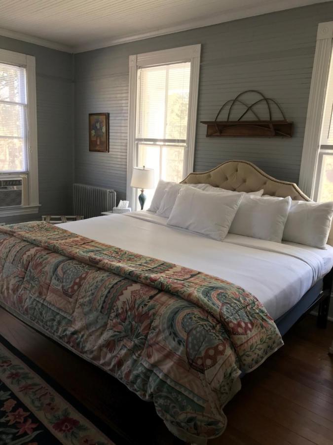 Grand Old Lady Hotel Waynesville Extérieur photo